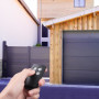 Motorisation a vis sans fin pour portail battant + 4 télécommandes - One 35,99 €