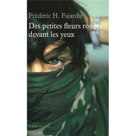 Des petites fleurs rouges devant les yeux