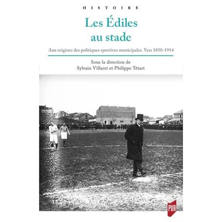 Les édiles au stade