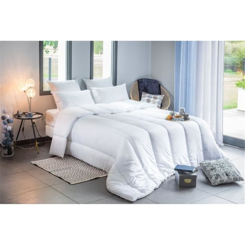 Image secondaire de Couette chaude anti-acariens - 400 gr/m² - BLANREVE - 200 x 200 cm - Blanc
