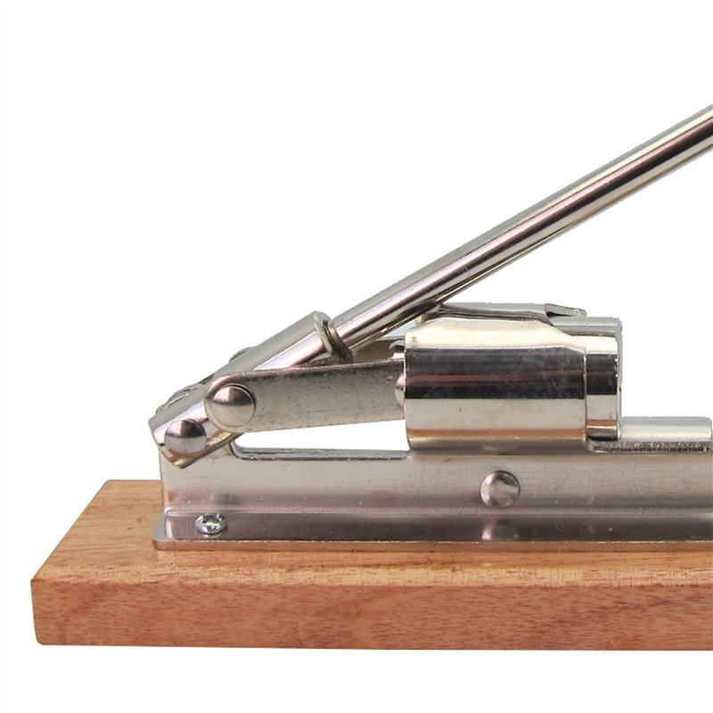 Image secondaire de Baumalu, Casse Noix Acier Chromé Gris 21 x 6,2 x 6 cm - Outil de Cuisine Pratique pour Casser Noix, avec Poignée et Support en B