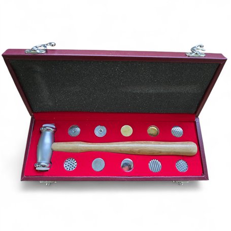 Marteau de texturation avec 12 faces interchangeables