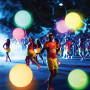 Afufu 1 Pièces Boule LED Gonflable 40 cm avec Télécommande & Pompe, Jouets de Piscine, Ballon de Plage Gonflable, Balle Flottant