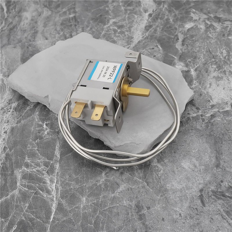 LOVBIRDZ Chouic Jeu de Cartes Couple | Quiz pour Couples pour renforcer sa complicité | 190 Cartes Questions | Cadeau Romantique