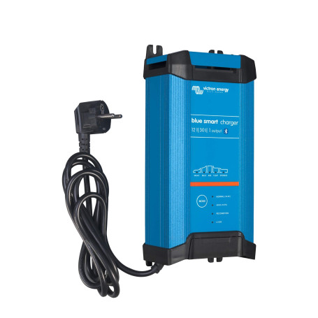Victron Energy Blue Smart IP22 Charger 12/30(1) 230V - BPC123042002