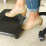 PrimeMatik - Repose-Pieds avec Plate-Forme réglable en Plastique Noir avec Effet de Massage 455 x 330 mm 3 Niveaux