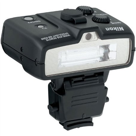 Nikon SB-R200 Flash asservi i-TTL / NG 10 / Mulitflashes sans cordon