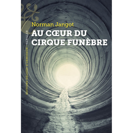 Au coeur du cirque funèbre