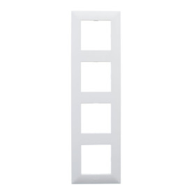 LEGRAND Cadre quadruple de la gamme Niloé Step pour installation composable, couleur blanche, 398274