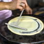 Hemobllo Râteau à Crêpes en Acier Inoxydable (19 cm), Rozell Professionnel pour Poêle et Crêpière, Étaleur de Pâte Répartiteur M
